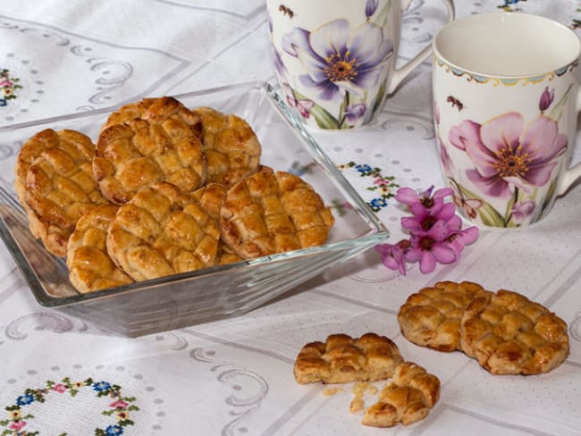 Sablés tressés à la fleur d’oranger et aux oranges confites