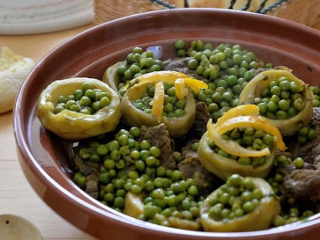 Tajine de bœuf aux petits pois frais et fonds d'artichaut