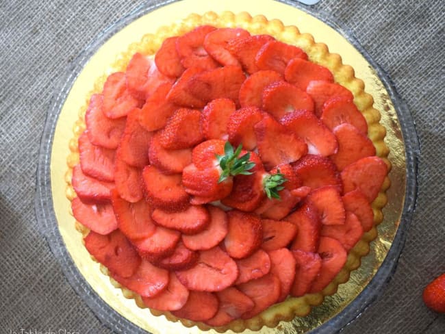 Tarte génoise fraises et crème pâtissière