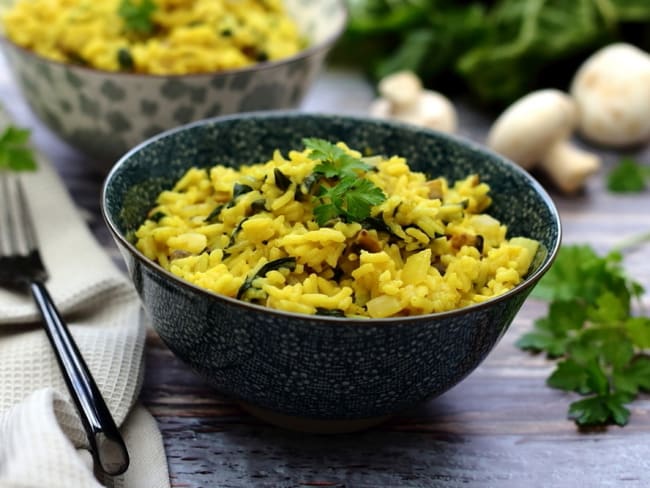 Riz pilaf aux blettes, champignons et curcuma