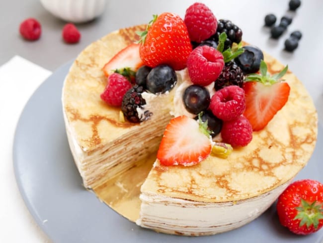 Un gâteau de crêpes tout doux pour la fête des mamans