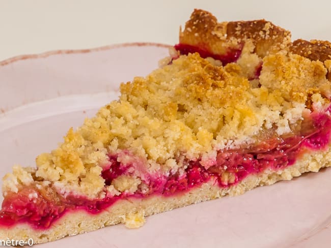 Tarte rhubarbe framboises façon crumble