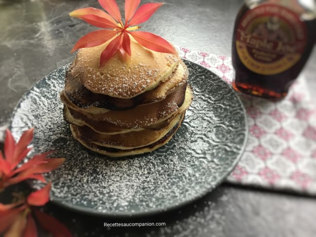 Pancakes très moelleux facile et rapide de Hervé Cuisine au companion