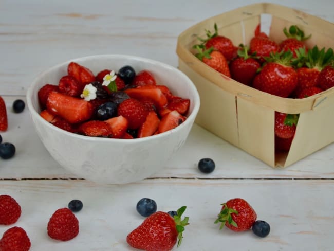 Salade de fruits rouges au basili