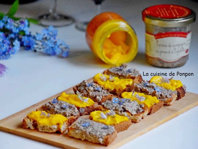 Toasts garnis de rouille sétoise ou de terrine de campagne au piment d'Espelette