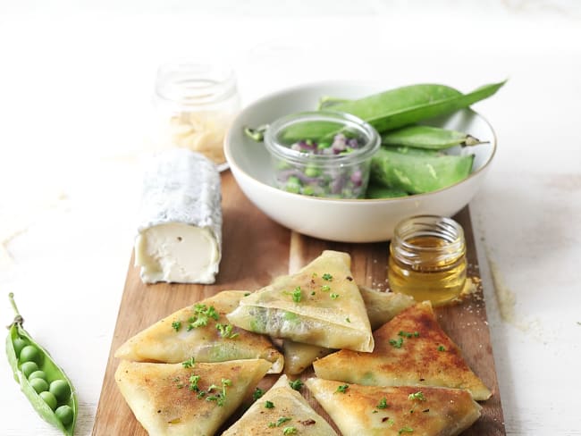 Samoussa fromage de chèvre AOP, petits pois, amandes et miel