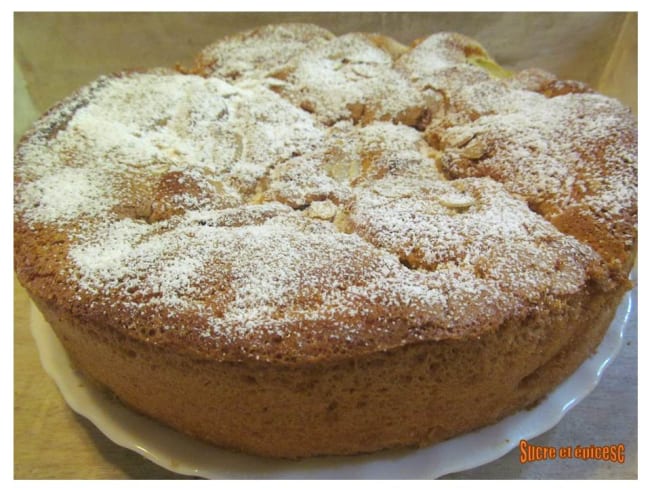 Sharlotka : un gâteau ultra léger à la rhubarbe