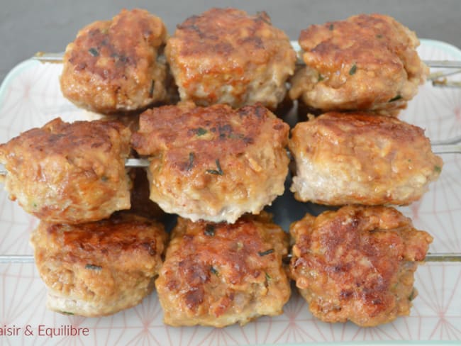 Brochettes de boulettes Tsukune de porc et de poulet