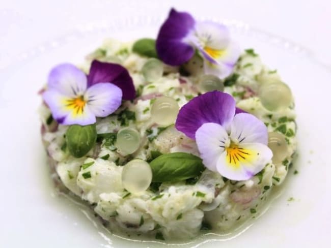 Ceviche de cabillaud, coriandre, et ses perles de bergamote