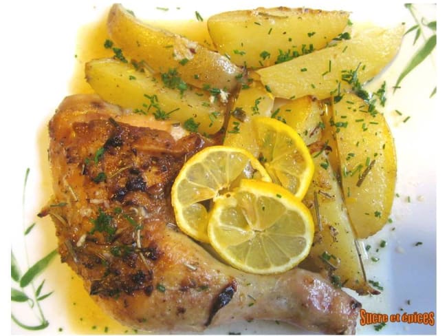 Cuisses de poulet avec des pommes de terre à la grecque