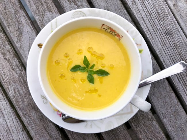 Gaspacho jaune au curry