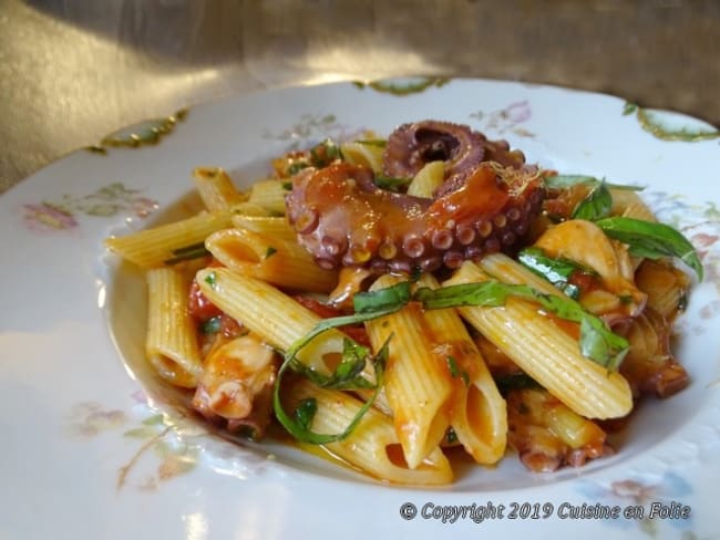 Penne Rigate au poulpe, basilic et piment d'Espelette : une recette de pâtes à l'italienne 