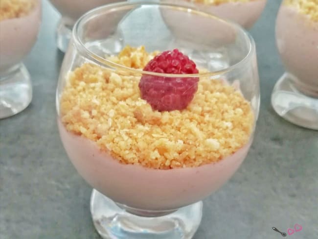 Crèmes mousseuses chocolat blanc/framboise et crumble coco, au companion ou non