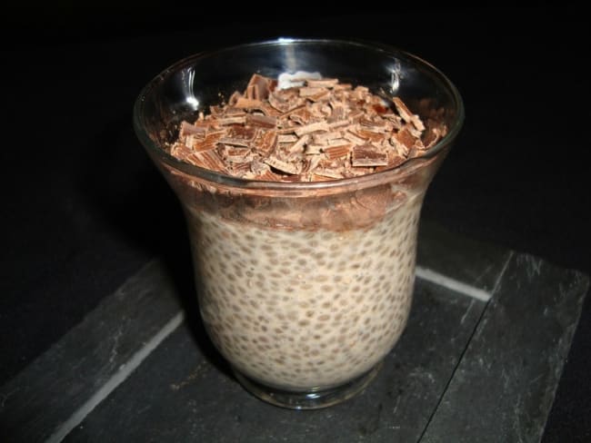 Banana chia pudding