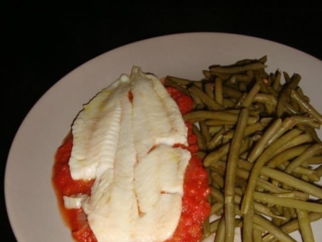 Mijoté de merlan aux tomates et aux anchois