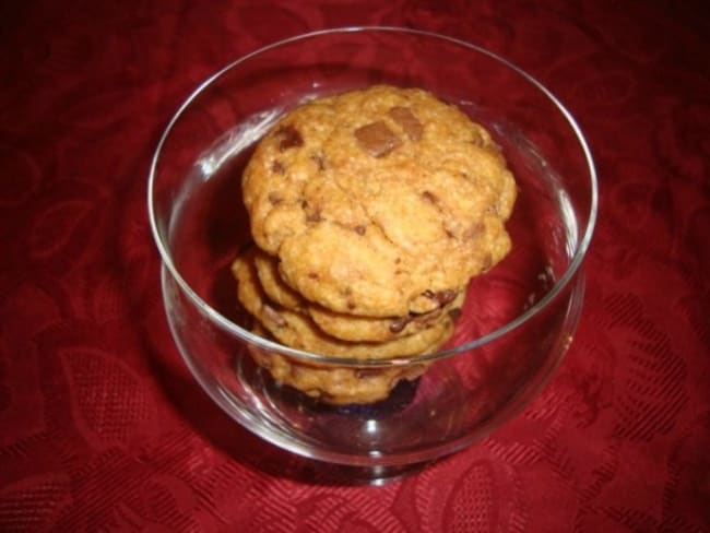 Cookies aux pépites de chocolat au lait et au beurre de cacahuètes