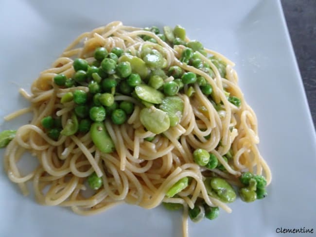 Spaghettis aux petits pois et fèves