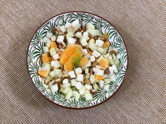 Salade de fenouil cru, orange, feta et noix