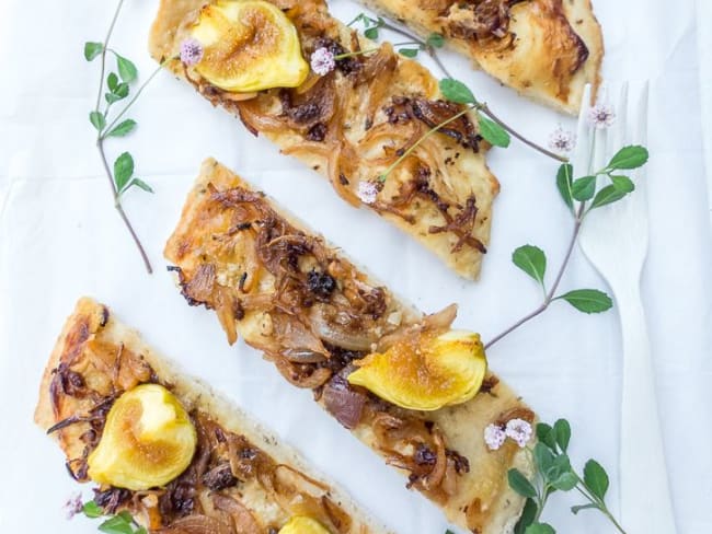 Pizza blanche aux figues