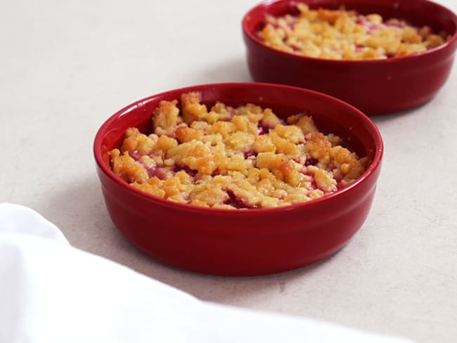 Crumble aux framboises et citron vert