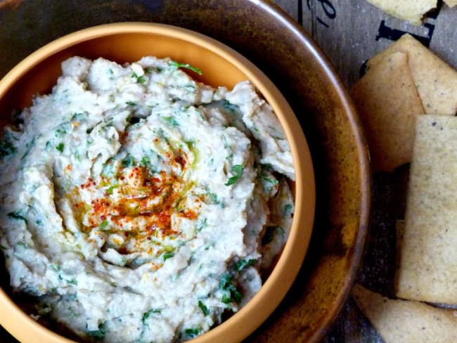 Houmous d'aubergines au citron et à la coriandre