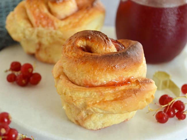 Briochette roulée à la gelée de groseilles