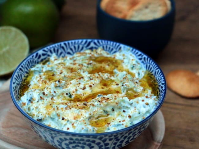 Dip de courgette et concombre au combava de Yotam Ottolenghi