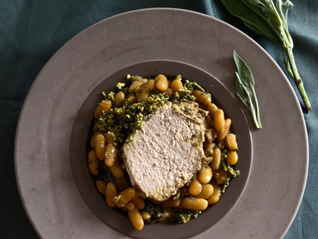 Rôti de veau au pesto de sauge et ses lingots confits