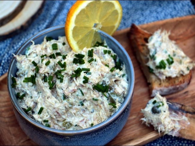 Rillettes de maquereau grillé au chèvre frais et ciboulette