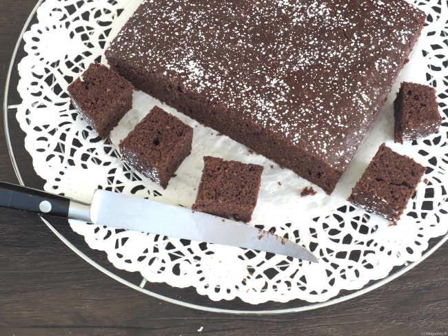 Gâteau sans gluten au chocolat à la courgette et huile d'olive