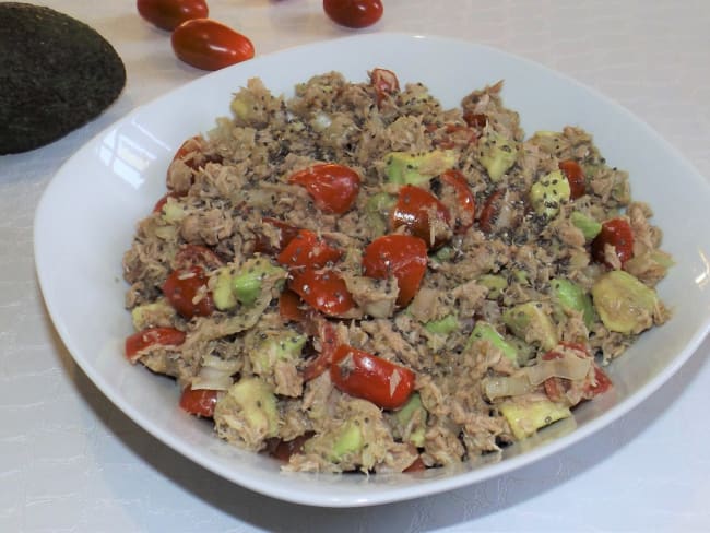 Salade Légère d'Avocat au Thon