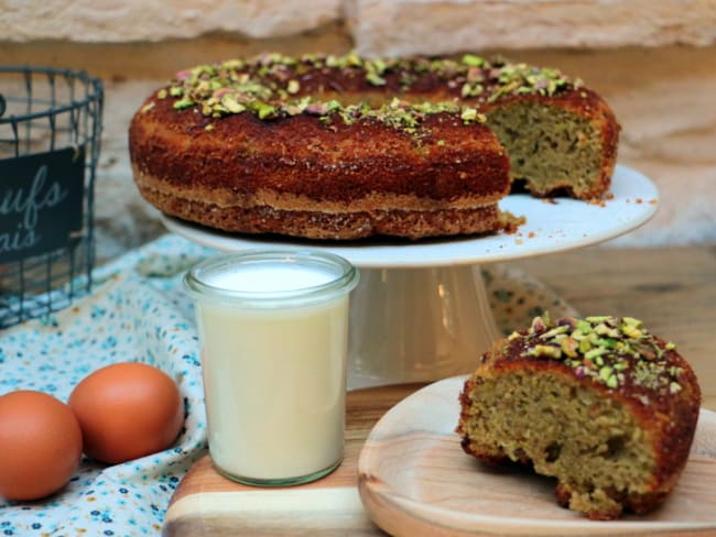 Gâteau moelleux à la pistache et fleur d'oranger