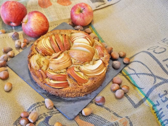 Tarte aux pommes et noisettes