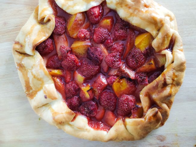 Tarte rustique fraises et nectarines