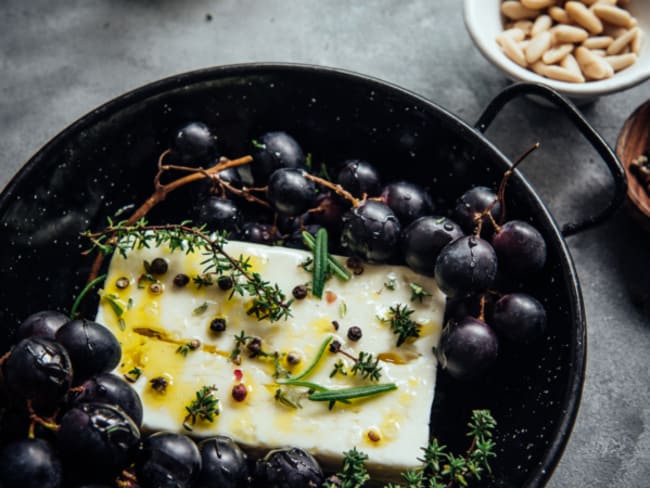 Feta rôtie au raisin & miel