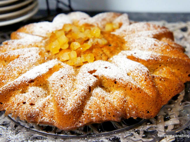 Pain d'épices au miel et fruits confits