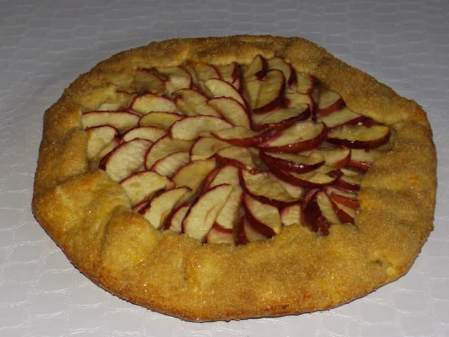 Tarte rustique pommes et cannelle