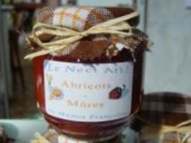 Confiture abricots et mûres