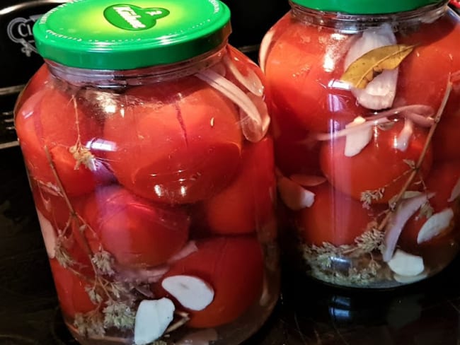Tomates entières en saumure 