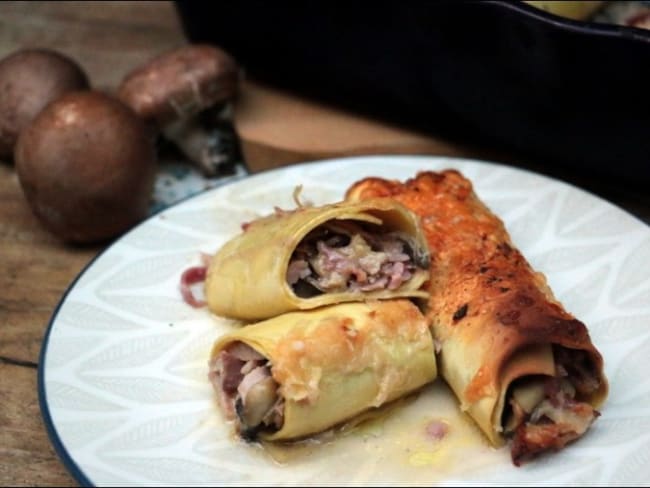 Gratin de cannelloni au jambon et champignons