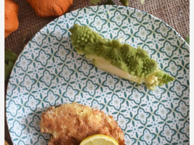 Incontournable escalope de poulet à la milanaise et son chou romanesco