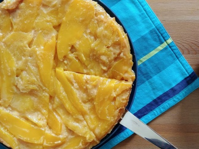 Tarte fine à la mangue et au caramel beurre salé