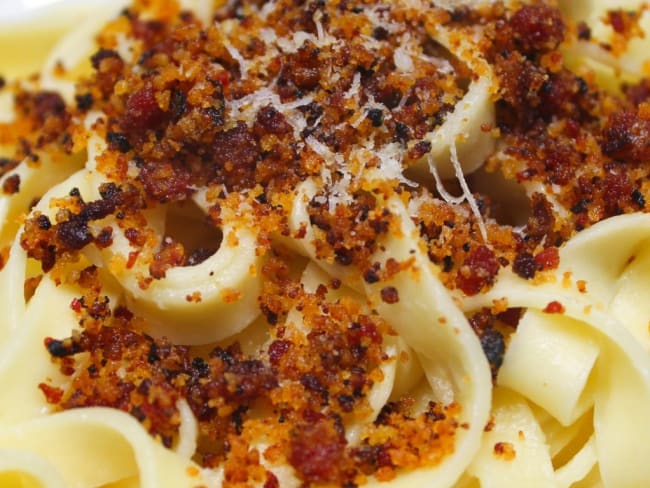 Tagliatelles au Crumble de Chorizo