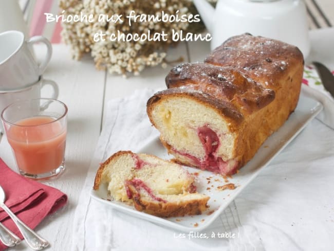 Brioche aux framboises et chocolat blanc