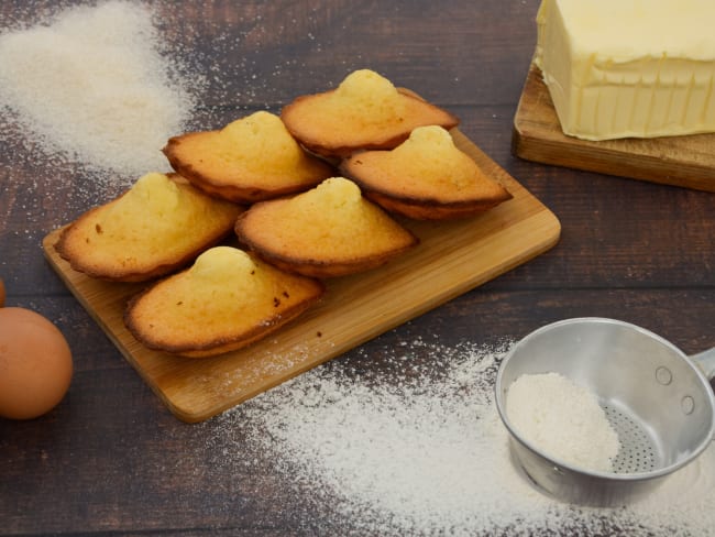 Madeleines à l’amande amère