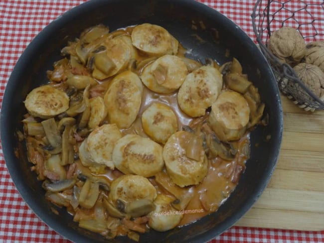 Boudin blanc aux champignons et crème tomatée