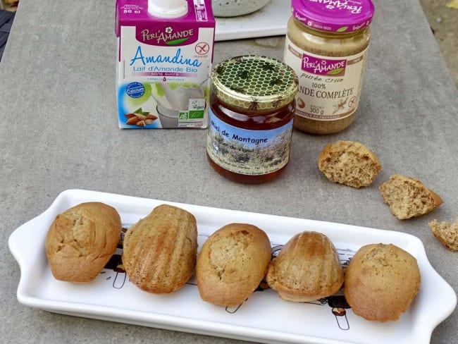 Madeleines au lait d'amande