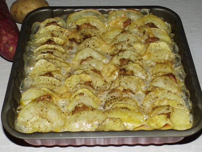 Tian de pommes de terre, de patates douces et de foie gras