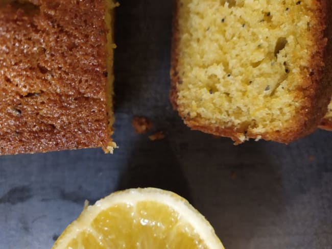 Délicieux cake au citron et au pavot