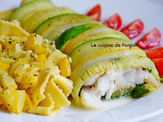 Filet de cabillaud enrobé de courgettes verte et jaune cuit à basse température